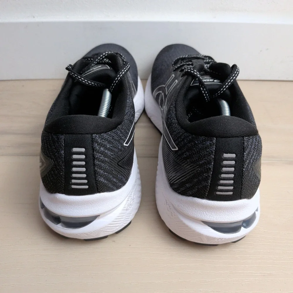 NEW Asics GT-2000 10 Womens 10.5 Running Shoes Black Sneakers White 1012B045